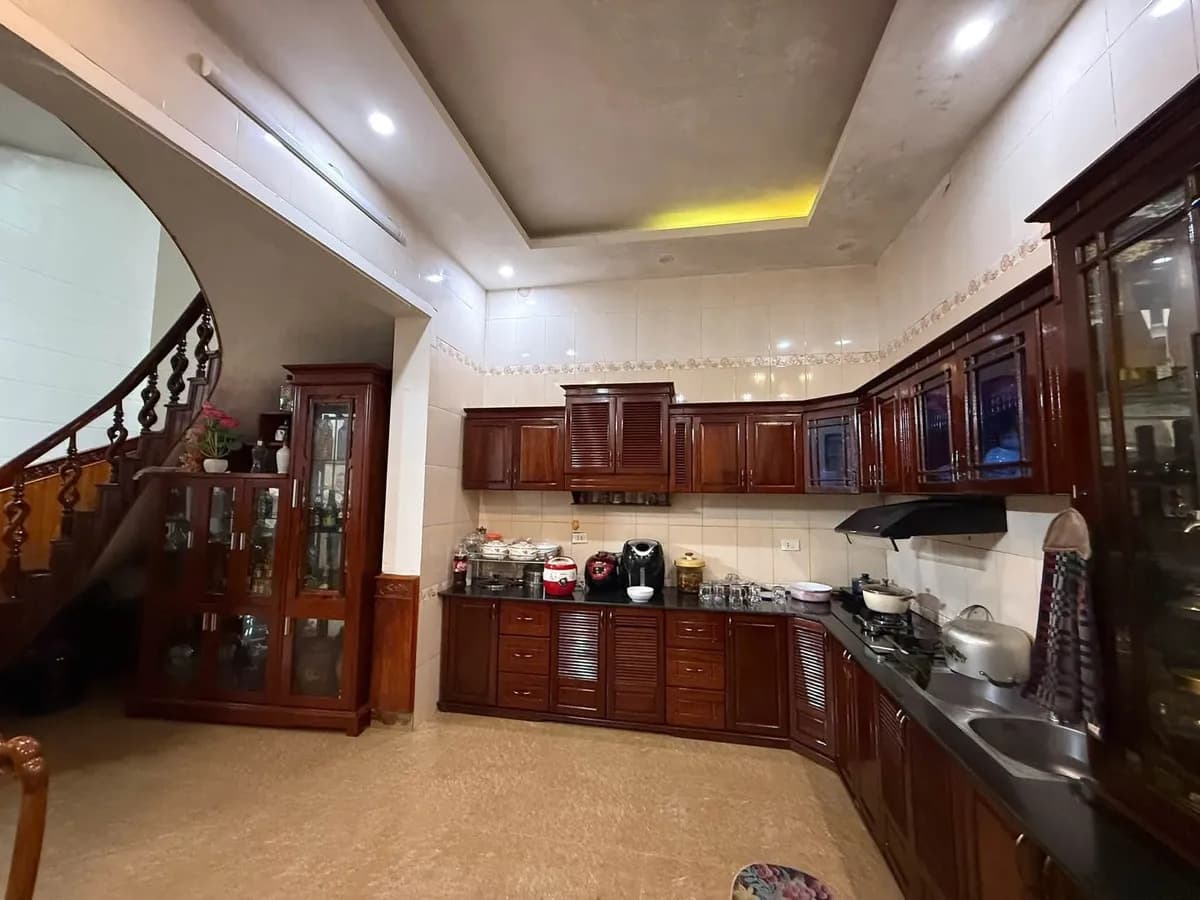 CHÍNH CHỦ GỬI BÁN NHÀ 3 TẦNG NGÕ LÊ LAI – MẶT TIỀN RỘNG
